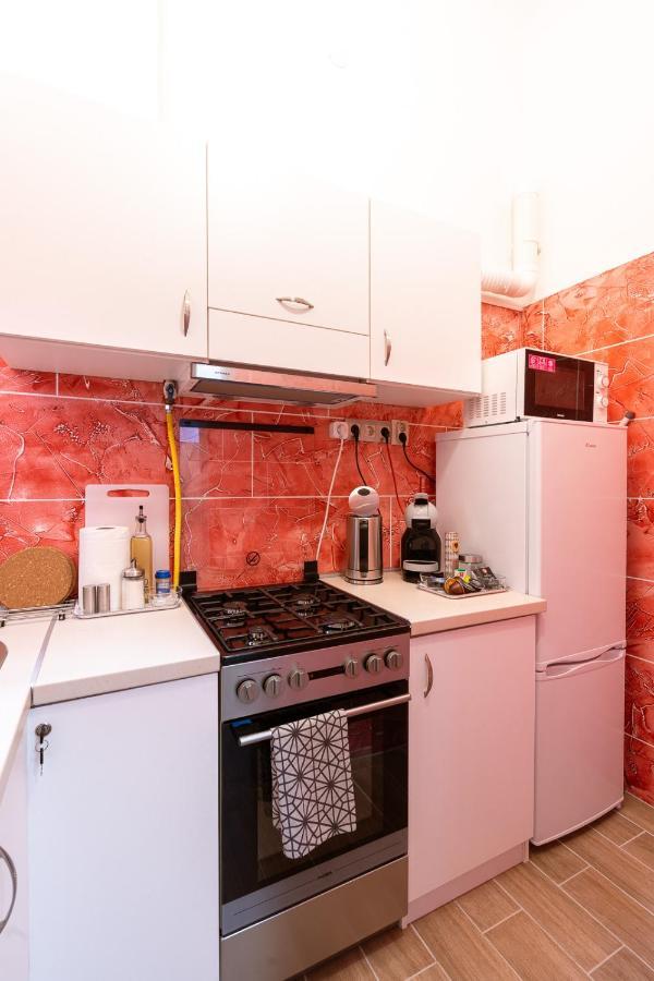 Stylish Modern Apartment Next To New York Cafe Budapeste
